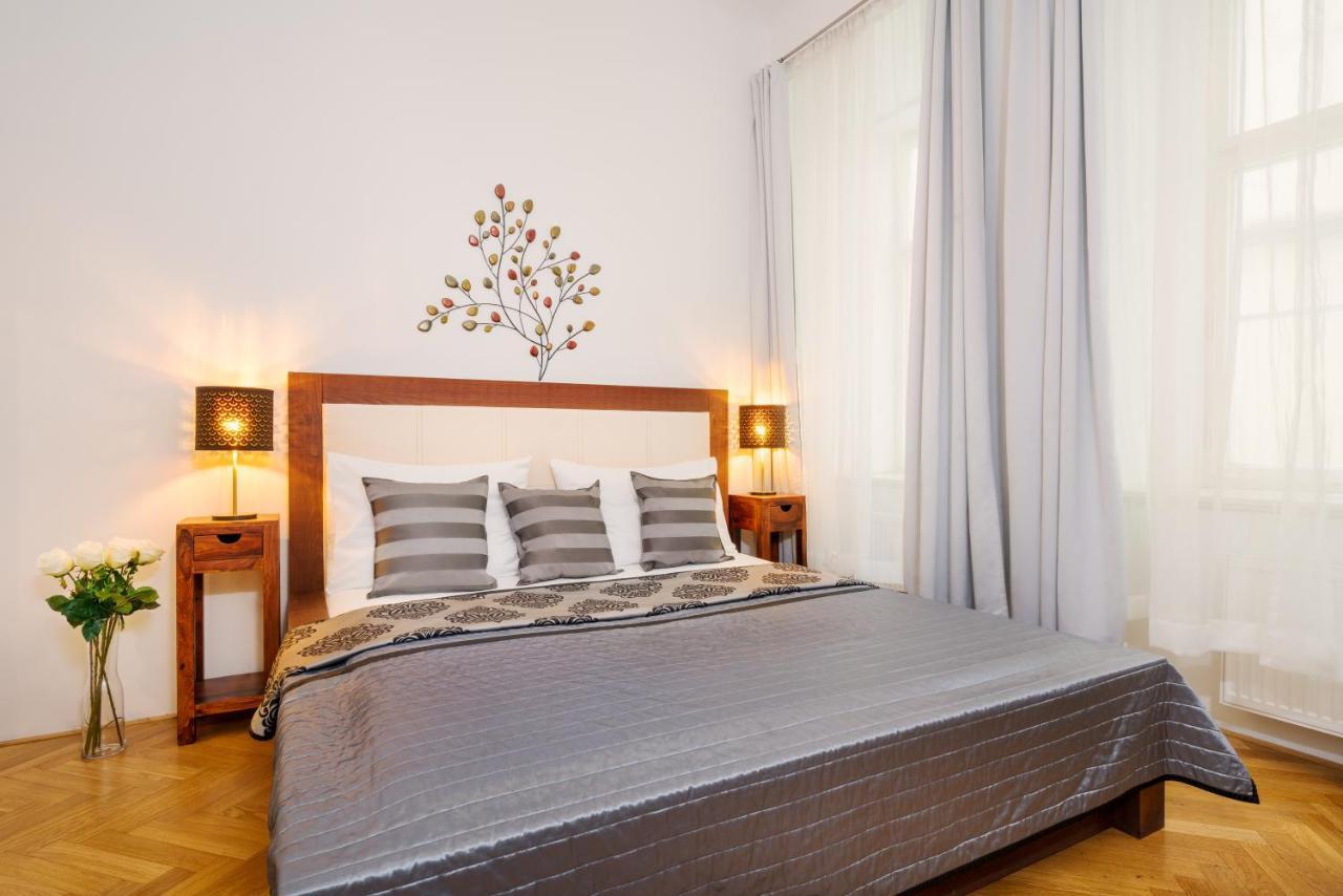 Old Town Square Premium Residence Πράγα Εξωτερικό φωτογραφία